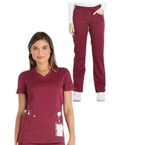 Essence by Dickies Petite Scrub Set